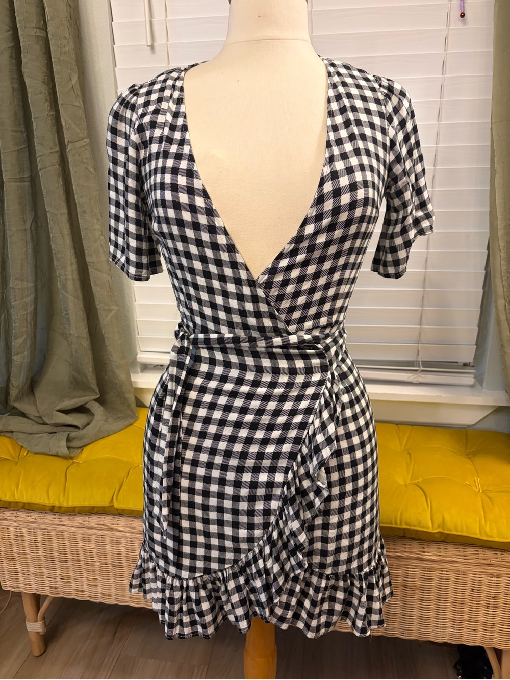 Forever 21 Black & White Gingham Wrap Dress